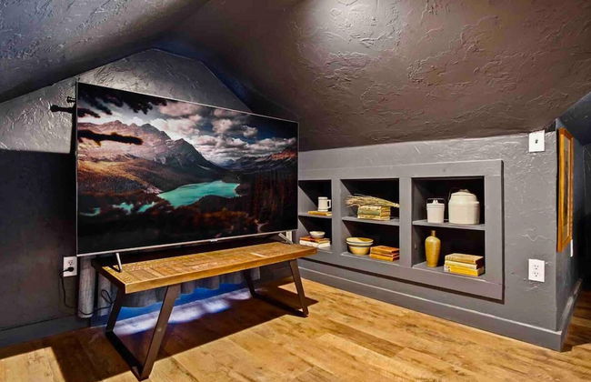 3-story 6-bedroom 4 Bathrooms 3min-asian Dist - Photo 50