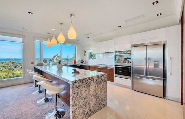 Elegant Sea-View Villa on the Northshore - Photo 20