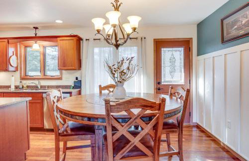 Pet-Friendly Tomahawk Home Deck and Private Hot Tub - Foto 9