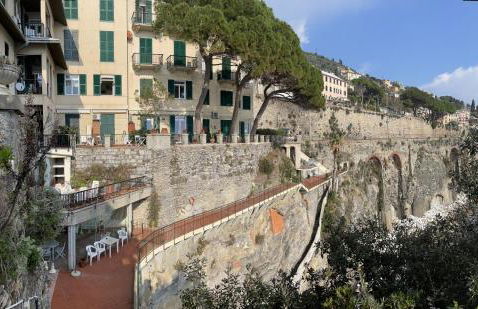 La Casa di Samantha a Villa Regina a picco sul mare con piscina - Photo 47