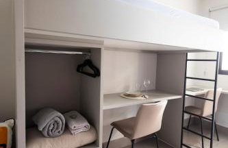 107-Studio compacto, moderno, climatizado perto da UEL - Foto 25