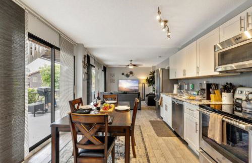 Exquisite Lakefront Pool House Awaits Pool 10 PPL - Foto 29