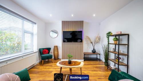 Cosy 3-Bed House l Garden l Free Parking l Stretford l Sleeps 7 l Book today with The Cosy Corner Nationwide - Foto 1