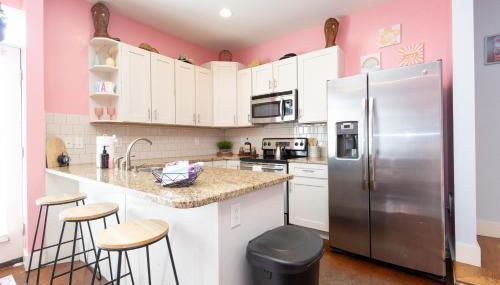 Lipstick & Boots 10 min to Broadway, Music Row, Fun - Foto 2