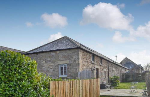 Stable Cottage - Photo 1