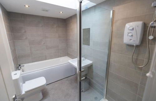 Mowerina - Dog-Friendly Barn Conversion with a Hot Tub - Photo 13