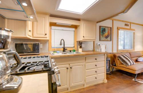 Near Lake Almanor and Golf Cozy Cabin! - Foto 9