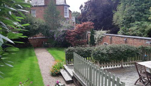 Beautiful Georgian cottage within a private walled garden - Foto 4