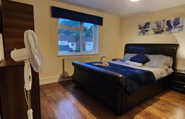 6 Bedroom Spacious villa, Free Parking - Foto 7