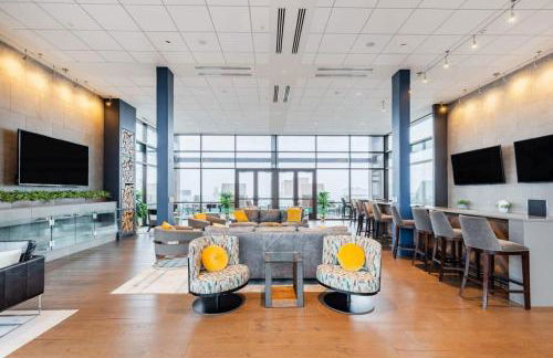 2BR Distinguished Apartment Rooftop Deck & Gym - Foto 32