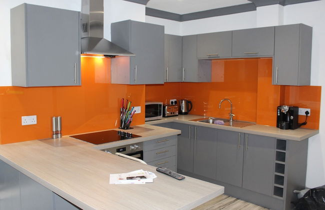 Townhouse @ 282 Walthall Street Crewe - Photo 1