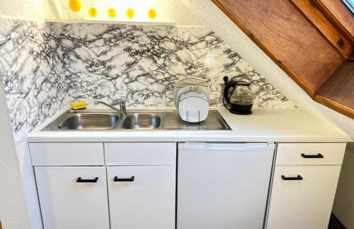 Apartment im Zentrum - Nähe Restaurant & Waschsalon - WLAN, Parkplatz, Bad & mehr - Foto 12