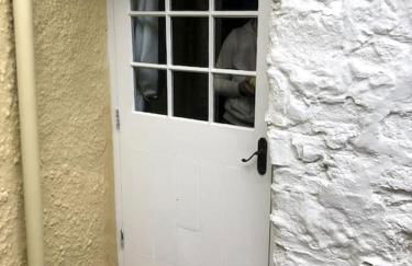 Lyme Clifftop Hideaway - Photo 17