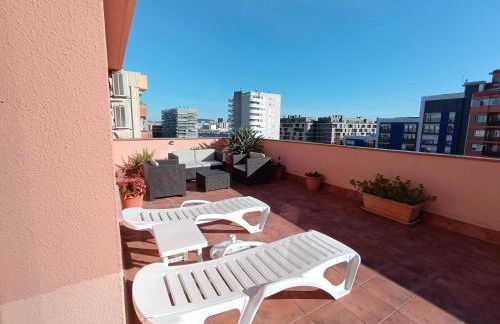 Cozy and sunny penthouse Fira BCN - Photo 6