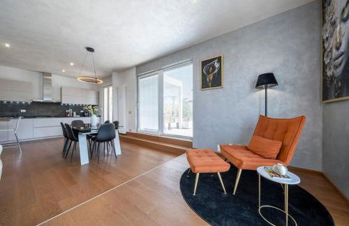 [Via Indipendenza] – Attico di lusso con Piscina - Photo 7