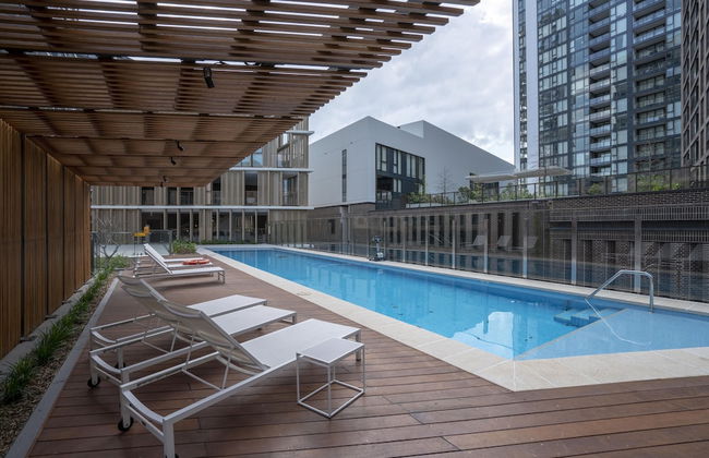 Modern Apartment in Darling Harbour - Photo 15