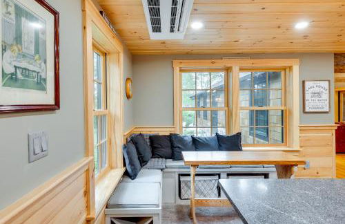 Lakefront Lovell Home with Dock Walk to Town Beach! - Foto 6