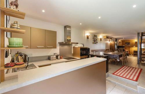 Ferme d Aristide - Chalet 160m2 Calme Sauna Vue Bus Train 250m - Photo 10