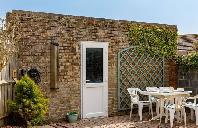 Seaside Retreat 2 Mins to Beach - Photo 4