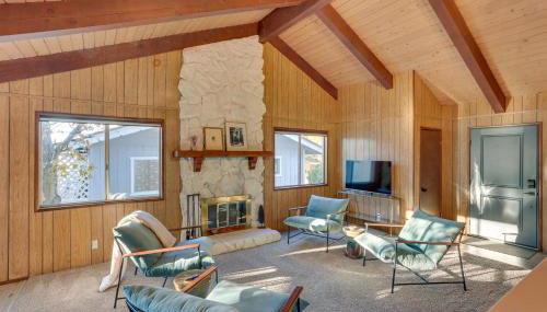 Crestline Cabin Mountain Views and Fire Pit! - Foto 4