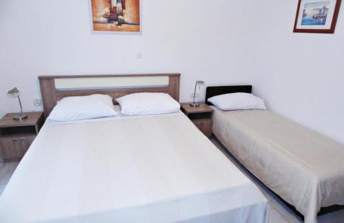 House Natali 70m from the beach - free EV top up - Photo 73