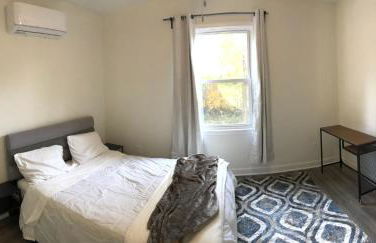 LakewoodLyon Park Renovated Cottage Near Duke 23A - Photo 8