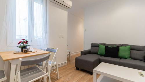 Cozy renovated -2Bedrooms 1Bathroom-Malasaña - Foto 1, Other