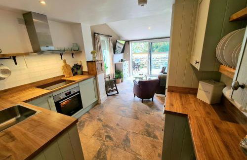 Ingleside Cottage by Together Travel - Charming Countryside Retreat - Photo 6