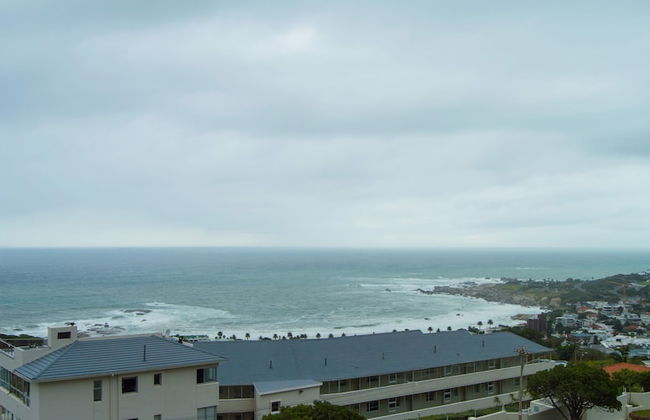 The Crystal Apartments - Photo 78