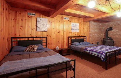 Mountain Lodge - Heated Pool 83 Degrees - Photo 8