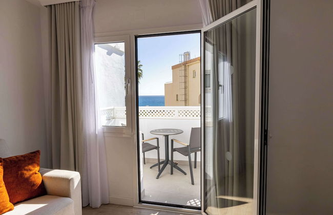 Ramada Hotel & Suites by Wyndham Costa del Sol - Photo 60