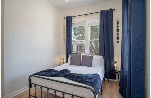 3BR3BA Urban Escape Just Minutes From Downtown - Foto 47