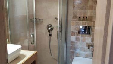 Villa Arktos - Foto 3, Shower