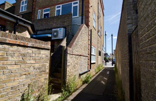 Beautiful large 3-bed coastal flat with parking. - Foto 55