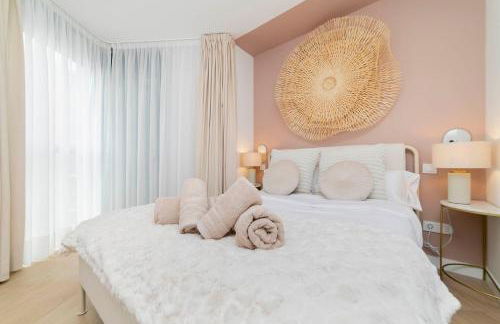 Aurora Stays by Charming - Parking cubierto gratis - Foto 2