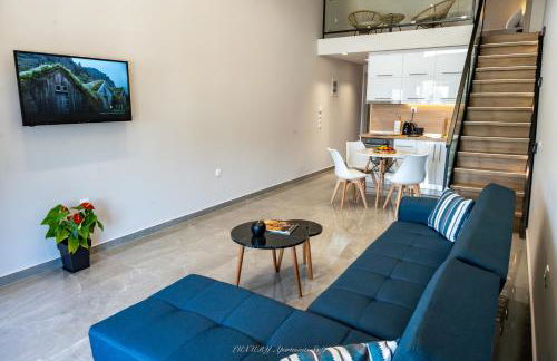 S&J Luxury Apartments - Photo 11