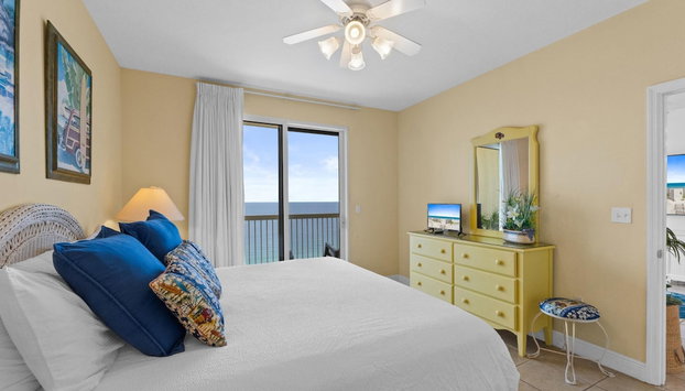 Celadon Beach Resort by Panhandle Getaways - Foto 3, Habitación