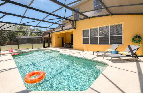 Family Retreat 6BR Villa with Private Pool, Spa & Theater near Disney - Foto 20