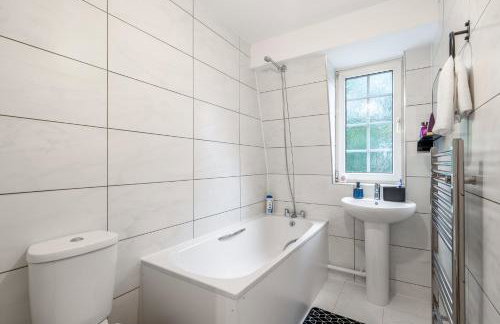 Wilkinsons Home-Free parking, Perfect For Contractors & Weekend getaways, Near London City Airport & Excel - Foto 21