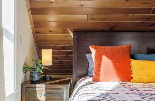 Modern Red Lodge Cabin - Walk to Broadway Ave - Foto 25