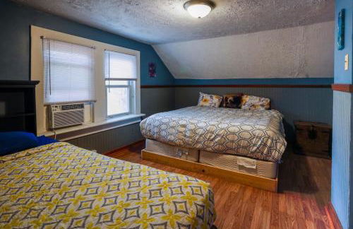 Pool-Table-Hot Tub-Fire Pit - Foto 12