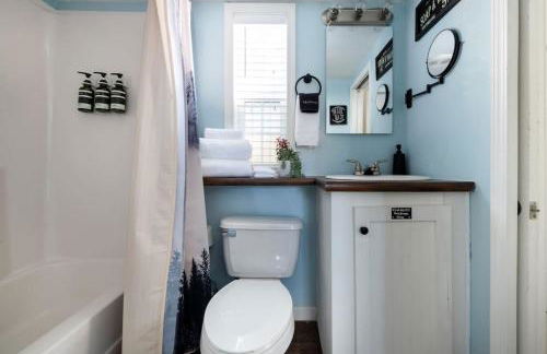 Rustic Escape Fireplace, BBQ Grill & Scenic Views - Foto 22