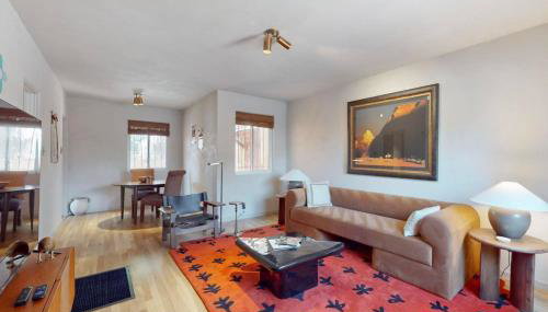 King Bed Centrally Located - Foto 4