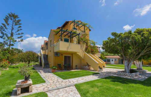 Sandy Beach Villas and Apartments - Photo 21