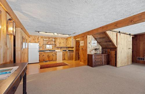 The Dunn Compound- On Mooselookmeguntic Lake! - Foto 37