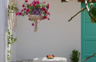 Xerolithia Guesthouse - Photo 2