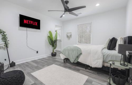 Big Modern Family Home On 1 Acre Land w Firepit & Grill - Foto 27