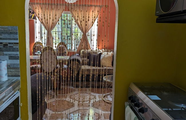 Immaculate 1-bed Apartment in Kingston 14 - Foto 2