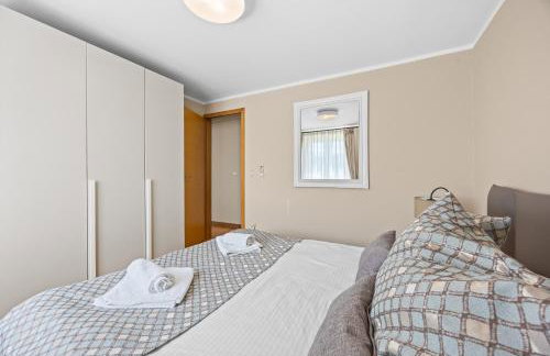 Villa Andrea for 17 people with private 40 m2 pool & pet friendly near Poreč - Photo 28