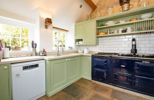 Magnificent Clarence cottage! - Photo 45